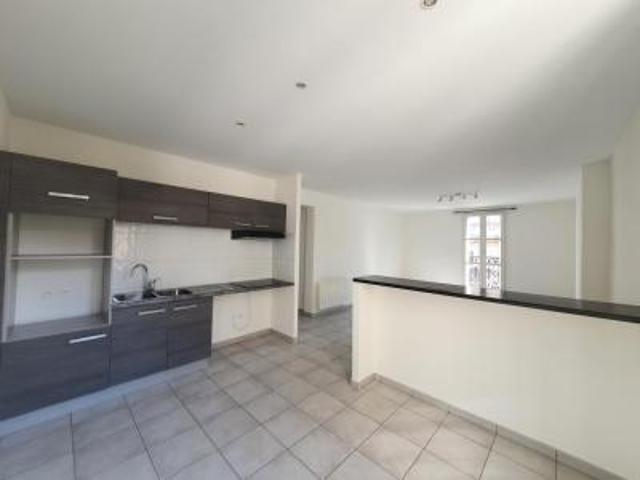 location appartement marseille 2eme arrondissement 3 pièces 69 m2 bouches du rhone 13002 1040 € / mois