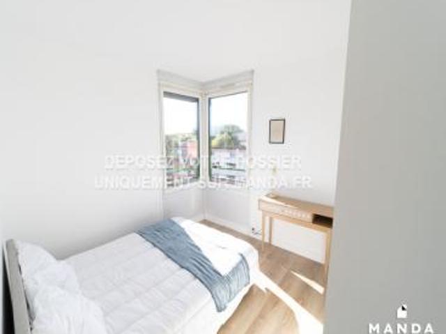 location appartement massy 5 pièces 9 m2 essonne 91300 550 € / mois