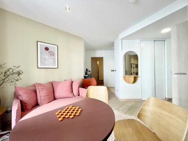 Location Appartement Meublé 3 pièces 46 m² Montmartre Pigalle 75018 Paris 218931