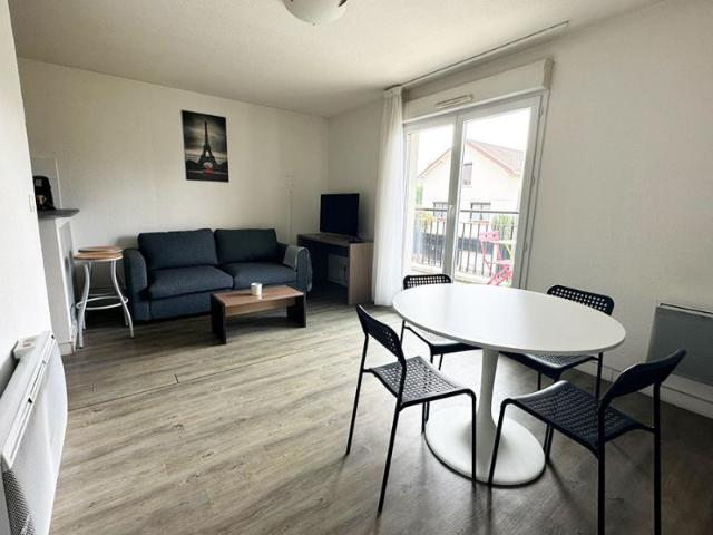 Location appartement meublé 3 pièces 57m² Paris est Bry s/ Marne
