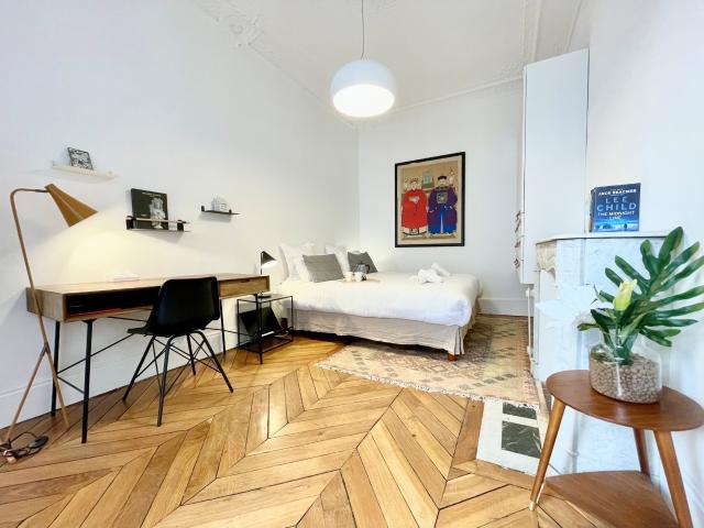Location Appartement Meublé 3 pièces 80 m² Sentier Bonne Nouvelle 75002 Paris 202418