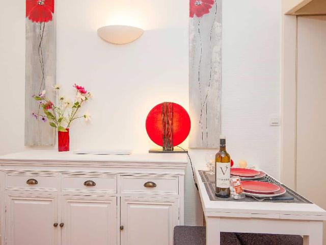 Location Appartement Meublé 1 pièce 20 m² Porte Maillot Etoile Ternes 75017 Paris S17171