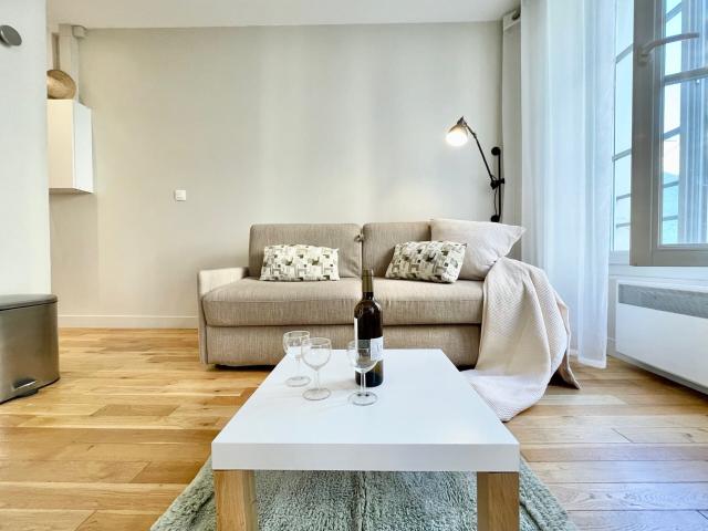 Location Appartement Meublé 1 pièce 21 m² Aligre 75012 Paris S12459
