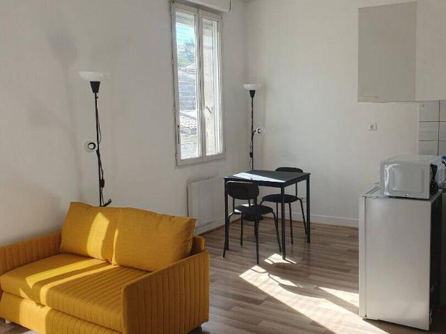 Location appartement meublé 1 pièce 24 m²