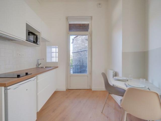 Location appartement meublé 1 pièce 29m² Bordeaux sud/ Victoire St Jean