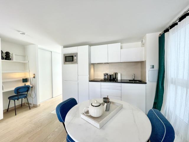 Location Appartement Meublé 1 pièce 30 m² Montmartre Pigalle 75018 Paris S18943