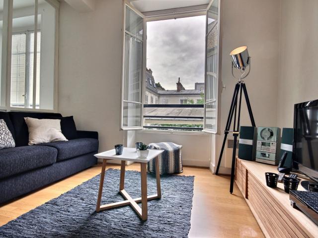 Location Appartement Meublé 2 pièces 27 m² Champs Elysées Etoile 75116 Paris 116025