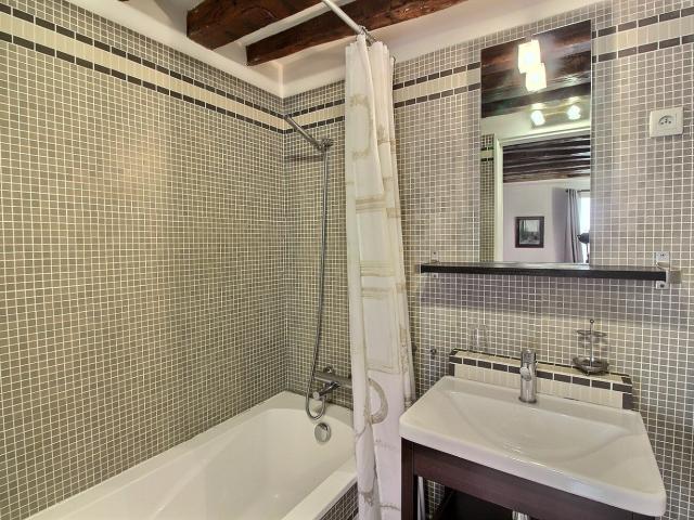 Location Appartement Meublé 2 pièces 30 m² Montorgueil 75002 Paris 102205