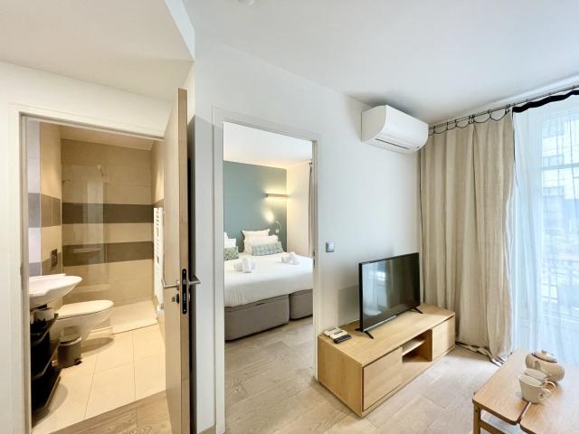 Location Appartement Meublé 2 pièces 30 m² Montmartre Pigalle 75018 Paris 118921