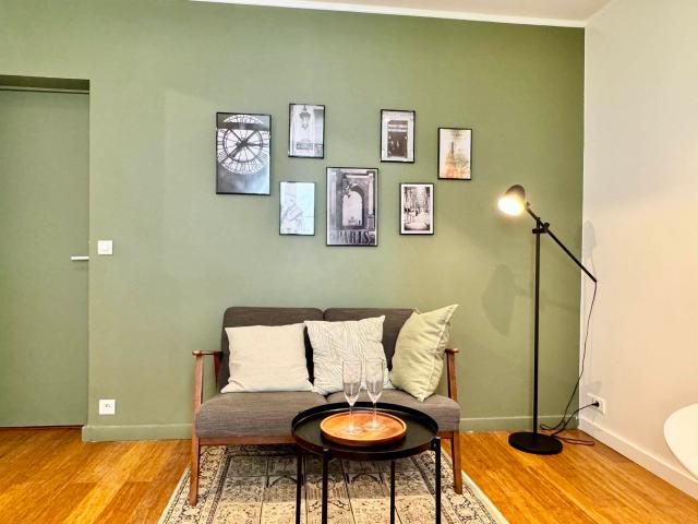 Location Appartement Meublé 2 pièces 31 m² Picpus Reuilly Nation 75012 Paris 112072