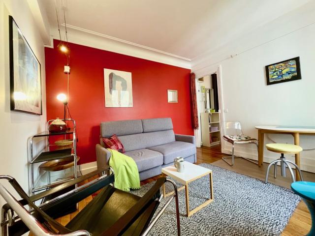 Location Appartement Meublé 2 pièces 32 m² Raspail Sèvres Babylone 75007 Paris 107368