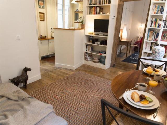 Location Appartement Meublé 2 pièces 35 m² Louvre Palais Royal 75001 Paris 101551