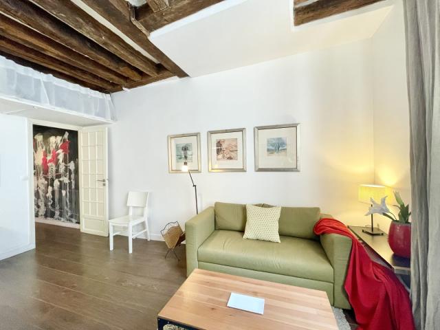 Location Appartement Meublé 2 pièces 36 m² Louvre Palais Royal 75001 Paris 101184