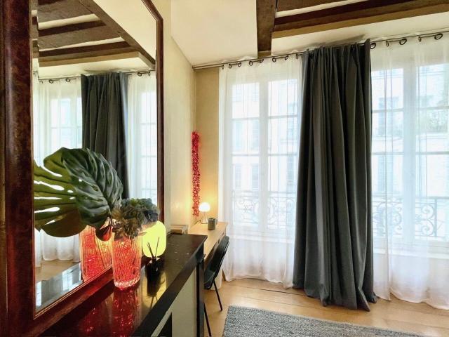 Location Appartement Meublé 2 pièces 37 m² Marais Bastille 75004 Paris 104316