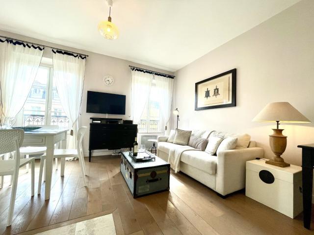 Location Appartement Meublé 2 pièces 38 m² Marais Bastille 75004 Paris 104309