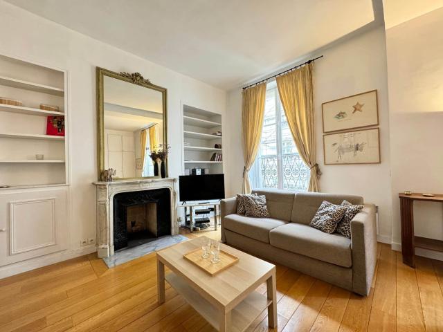 Location Appartement Meublé 2 pièces 56 m² Marais Bastille 75003 Paris 103321