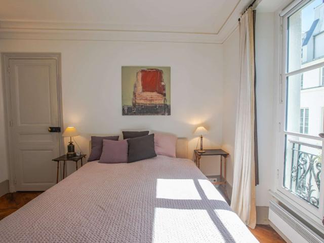 Location Appartement Meublé 2 pièces 60 m² Luxembourg 75005 Paris 105396