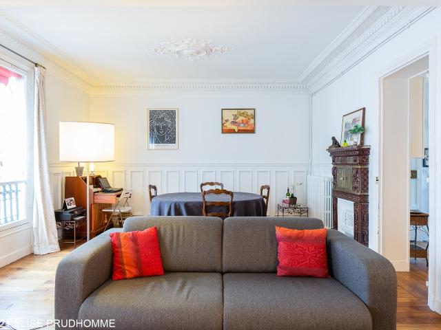 Location Appartement Meublé 2 pièces 60 m² Montmartre Pigalle 75018 Paris 118359