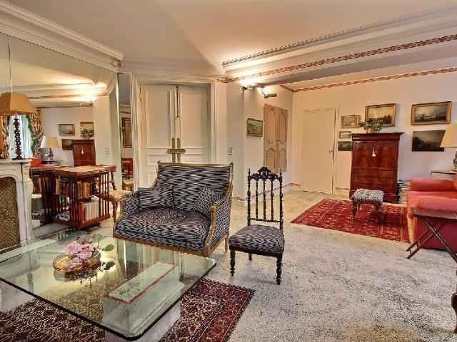 Location Appartement Meublé 2 pièces 80 m² Quartier Latin Saint Germain de Prés Odéon 75005 Paris 105390