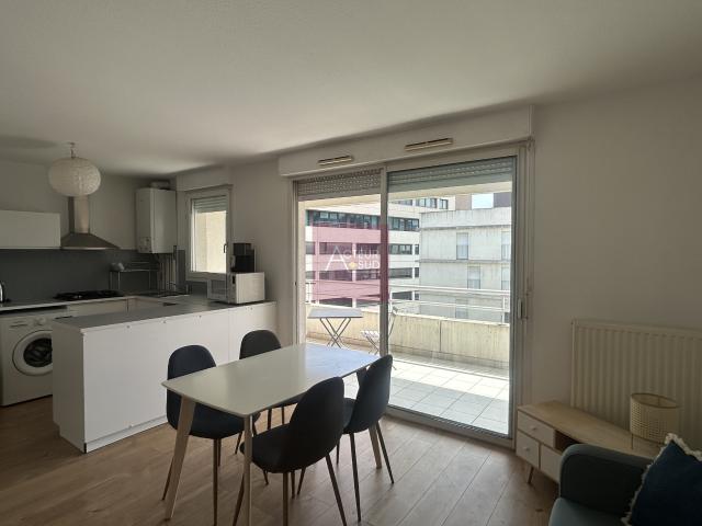 LOCATION APPARTEMENT MEUBLÉ 2 PIÈCES MONTPELLIER PORT MARIANNE