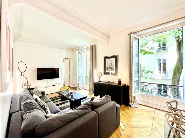 Location Appartement Meublé 4 pièces 100 m² Champs Elysées Etoile 75016 Paris 316365