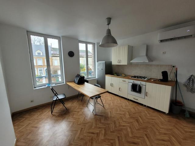 Location appartement meublé à Raismes