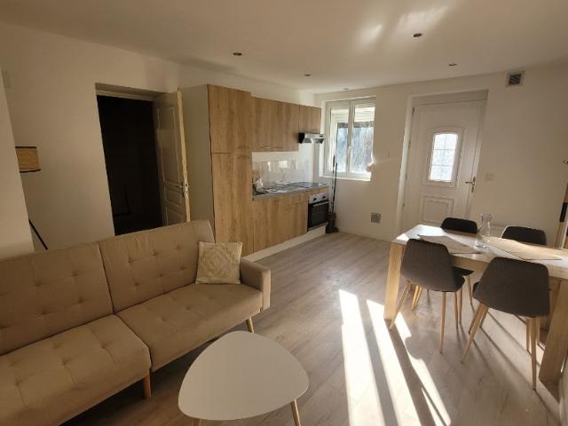 Location appartement meublé à Recquignies