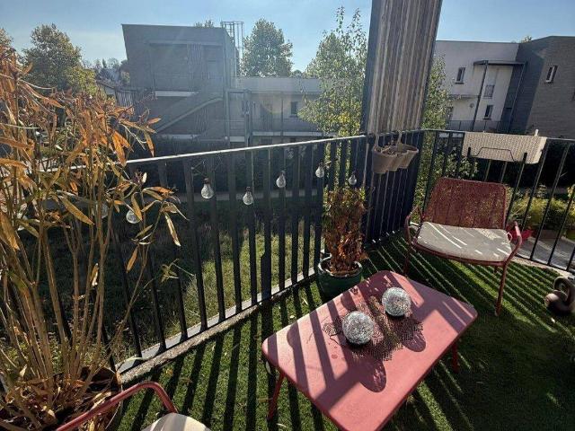 Location appartement meublé grande terrasse Ris Orangis