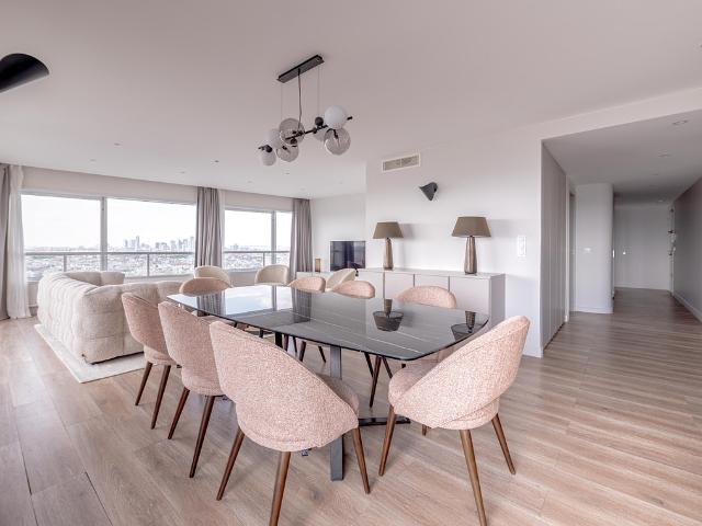 Location appartement meublé de 170 m2 quai André Citroën à Paris