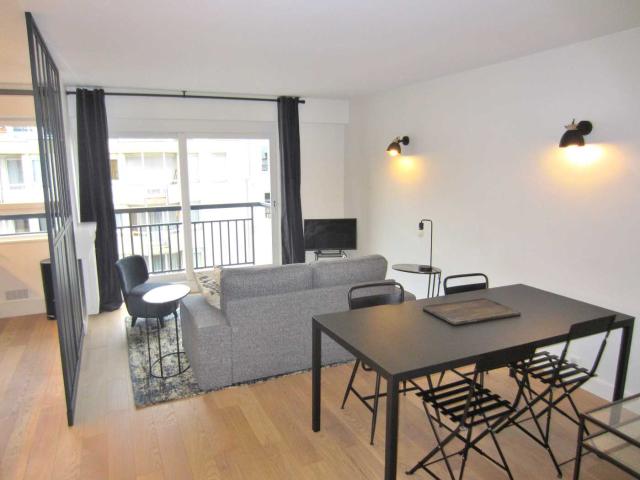 Location Appartement Meublé PARIS | Cattalan Johnson Immobilier