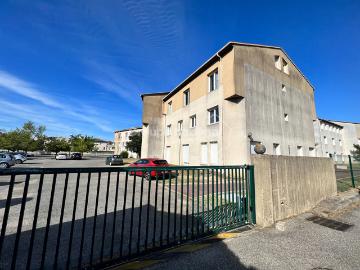 LOCATION: appartement mezzanine 32 m² à VALENCE