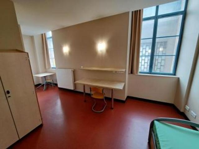 location appartement millau 1 pièce 16 m2 aveyron 12100 360 € / mois