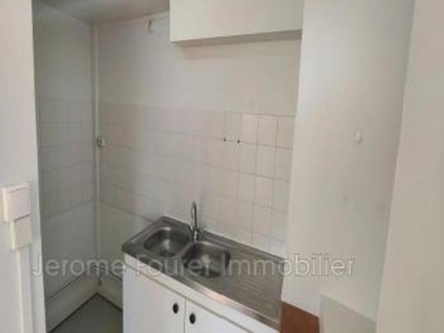 location appartement montaignac saint hippolyte 2 pièces 41 m2 correze 19300 340 € / mois