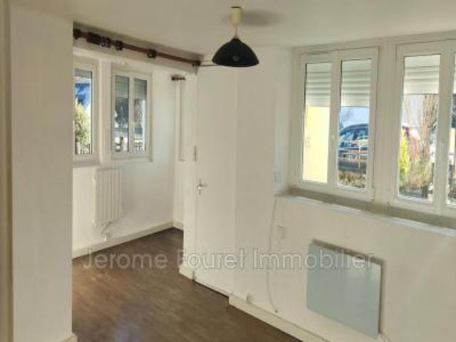 location appartement montaignac saint hippolyte 2 pièces 41 m2 correze 19300 340 € / mois