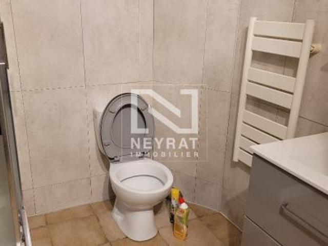 location appartement montauroux 1 pièce 31 m2 var 83440 440 € / mois