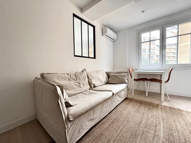 Location Appartement Montée Claire Virenque, Nice