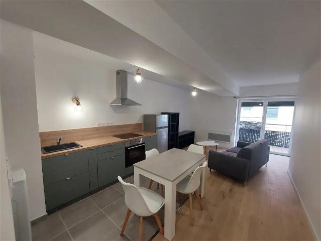 Location Appartement Montée Bon Accueil, Vienne