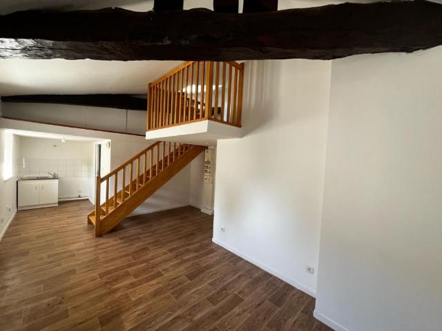 Location Appartement Montée de l'Église, Lamure sur Azergues