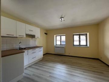 Location Appartement Montée du Château, Sain Bel