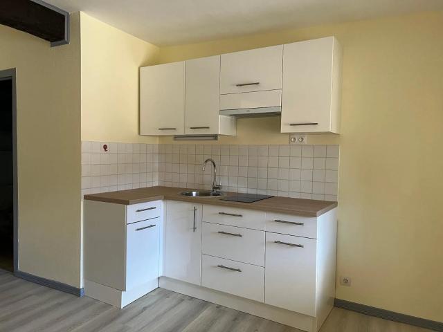 Location Appartement Montée du Château, Sain Bel