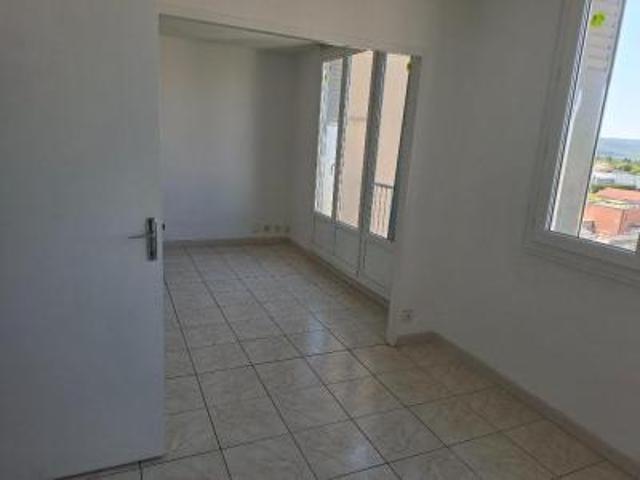 location appartement montelimar 3 pièces 63 m2 drome 26200 600 € / mois