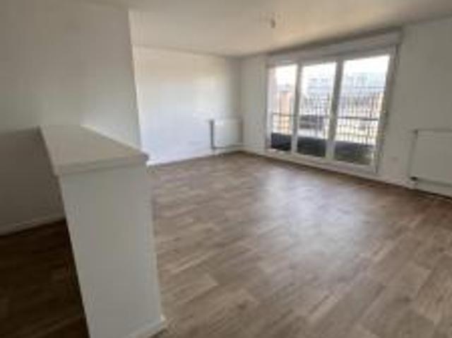 location appartement montereau fault yonne 4 pièces 80 m2 seine et marne 77130 1093 € / mois