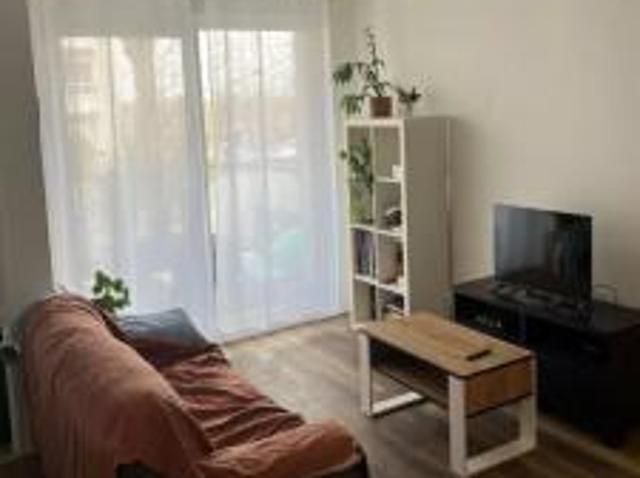 location appartement montigny le bretonneux 2 pièces 39 m2 yvelines 78180 990 € / mois