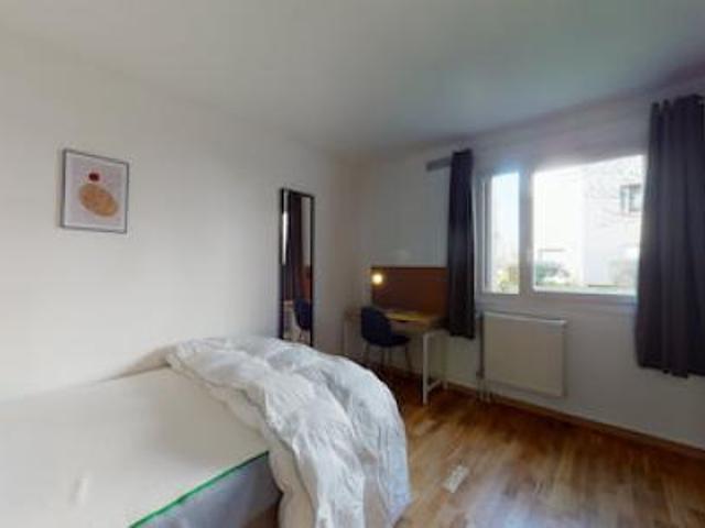 location appartement montigny le bretonneux 6 pièces 105 m2 yvelines 78180 692 € / mois