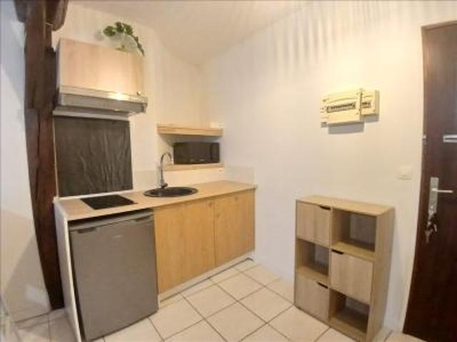 location appartement montlhery 1 pièce 24 m2 essonne 91310 695 € / mois