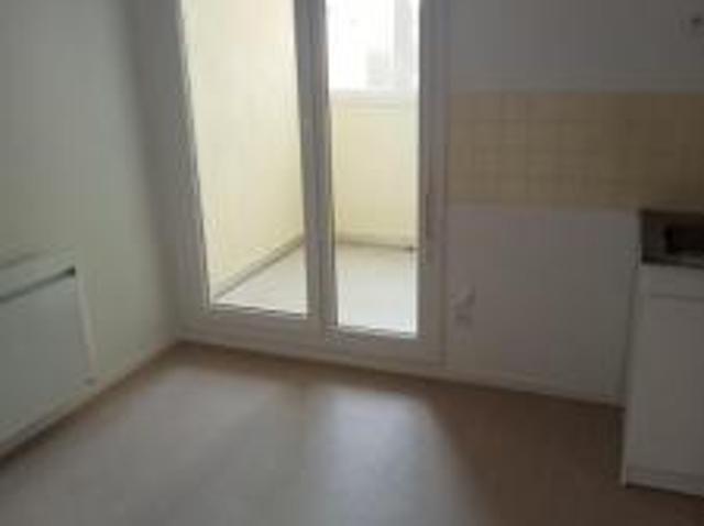 location appartement montlucon 3 pièces 79 m2 allier 03100 596 € / mois