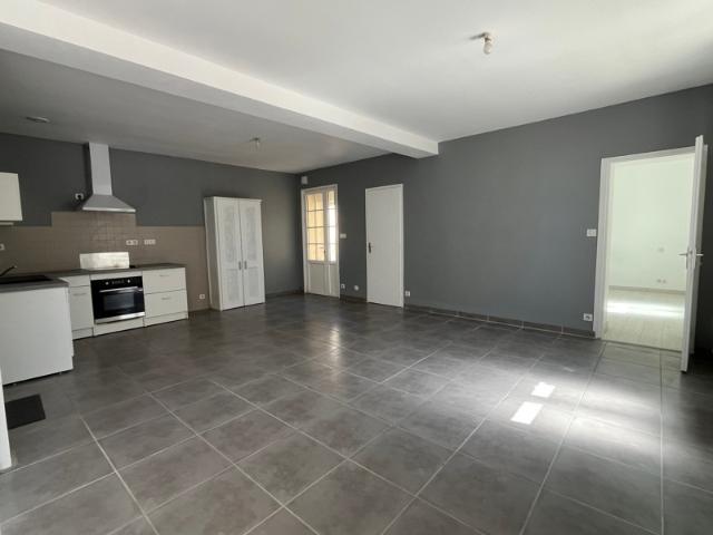 Location Appartement Montpon Ménestérol 24700 2 pièces 45 m²