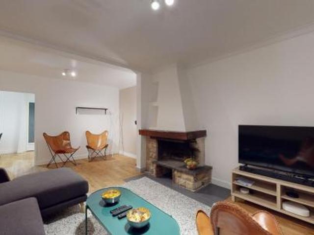 location appartement montreuil 9 pièces 200 m2 seine saint denis 93100 718 € / mois
