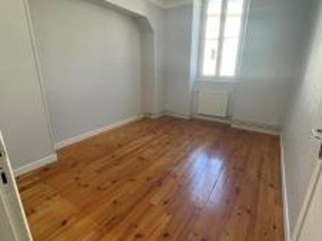 location appartement montreal la cluse 4 pièces 95 m2 ain 01460 702 € / mois