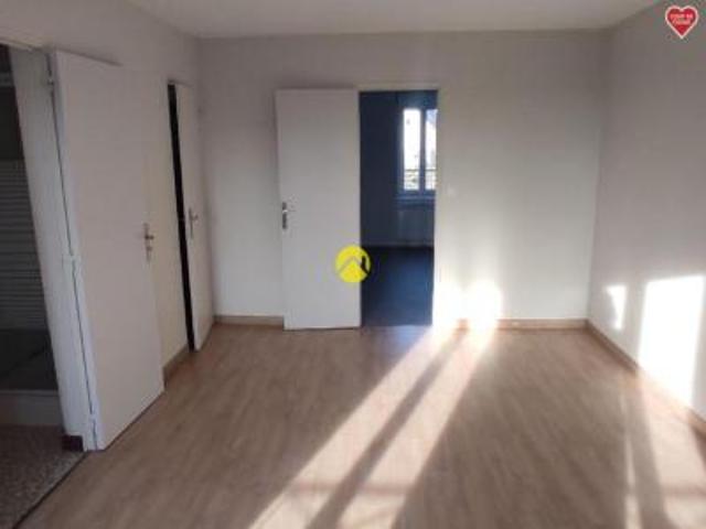 location appartement montvicq 2 pièces 34 m2 allier 03170 300 € / mois